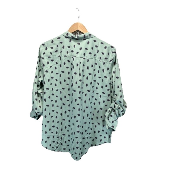Eddie Bauer Adventurer 3.0 Green Leaf Print Blouse RollTab Button XL Outdoor New - Picture 2 of 15